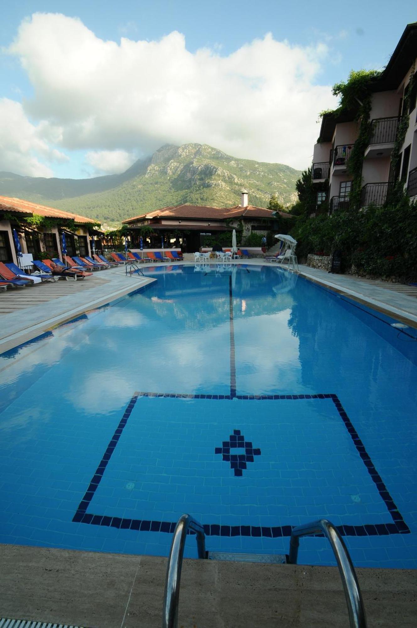 Hisar Holiday Club 올루데니스 외부 사진
